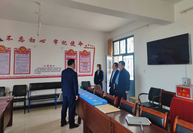 筑起安全墙 照亮乡村路——星空体育-星空·体育（中国）官方网站 - 登录入口
鼎力支持包抓共建村社文明创建工作(图9)