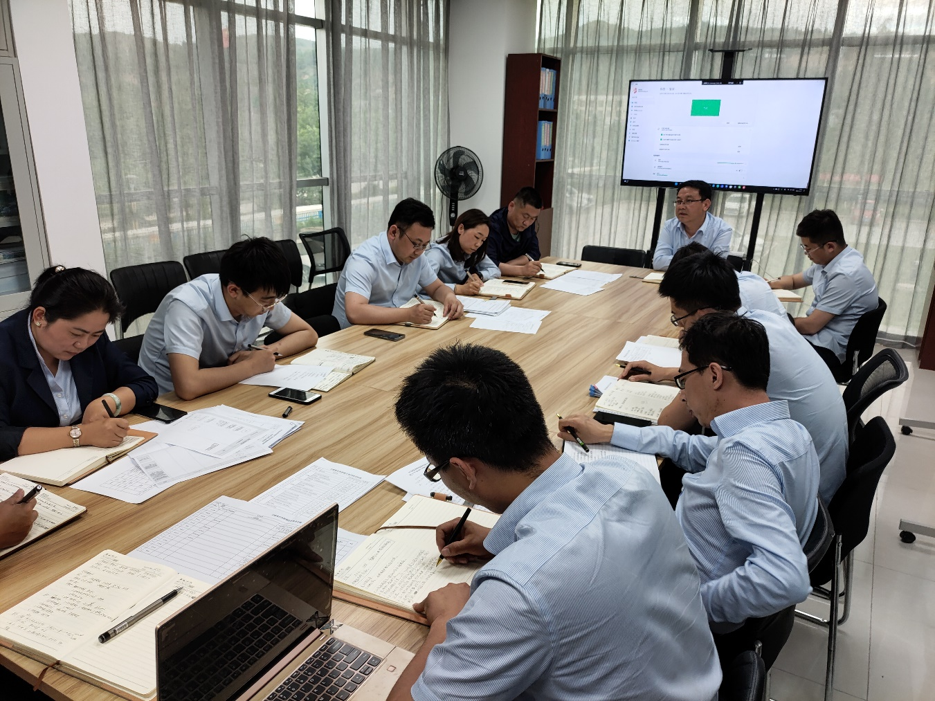 星空体育-星空·体育（中国）官方网站 - 登录入口
平煤机公司开展作风集中整顿月活动第二期工作总结(图1)
